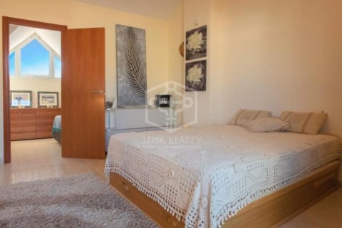 Casa adosada de 5 dormitorios en venta en Calafell, Tarragona, Cataluña, Spain № 1098 - foto 9