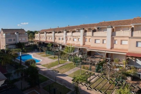 Casa adosada de 5 dormitorios en venta en Calafell, Tarragona, Cataluña, Spain № 1098 - foto 18