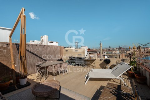 Ático de 2 dormitorios en venta en Barcelona, Cataluña, Spain № 5448 - foto 16