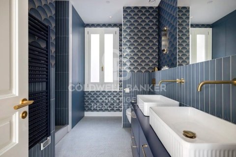 Купить квартиру в Барселона, Испания с 3 спальни, 184м², № 5453 - фото 8