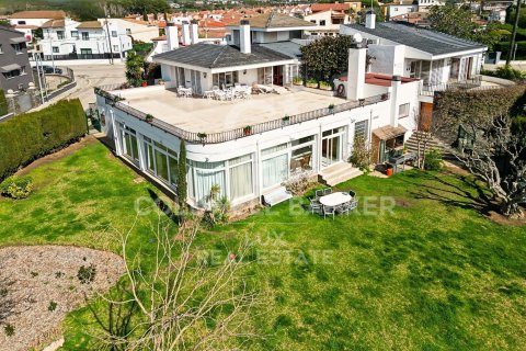 Сasa de 6 dormitorios en venta en Roses, Gerona, Cataluña, Spain № 5730 - foto 14