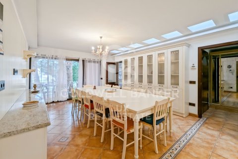 Купить виллу в Эмпуриабрава, Испания с 5 спален, 541м², № 5732 - фото 6