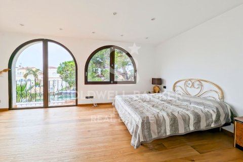 Купить виллу в Эмпуриабрава, Испания с 5 спален, 541м², № 5732 - фото 13