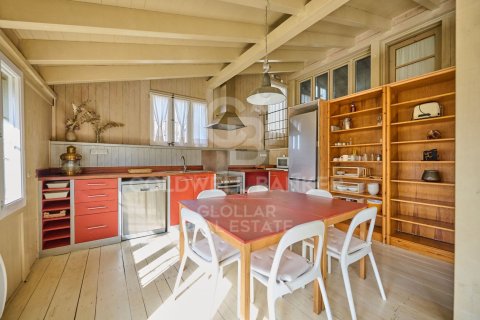 Сasa de 3 dormitorios en venta en Cataluña, Spain № 5731 - foto 9