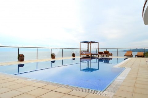 Сasa de 5 dormitorios en venta en Lloret de Mar, Gerona, Cataluña, Spain № 6726 - foto 2