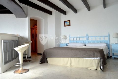 Сasa de 5 dormitorios en venta en Lloret de Mar, Gerona, Cataluña, Spain № 6726 - foto 21