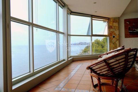 Сasa de 5 dormitorios en venta en Lloret de Mar, Gerona, Cataluña, Spain № 6726 - foto 27