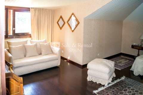 6 bedrooms house for sale in Sant Andreu de Llavaneres, Barcelona, Catalonia, Spain № 6730 - photo 14