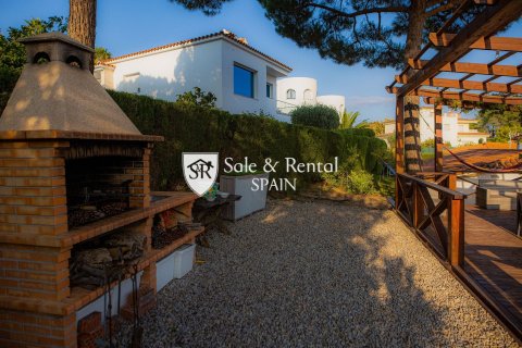 Сasa de 3 dormitorios en venta en Lloret de Mar, Gerona, Cataluña, Spain № 6729 - foto 2