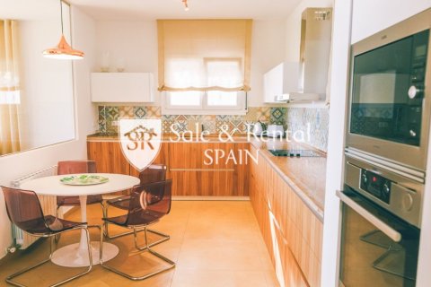 Сasa de 3 dormitorios en venta en Lloret de Mar, Gerona, Cataluña, Spain № 6729 - foto 9