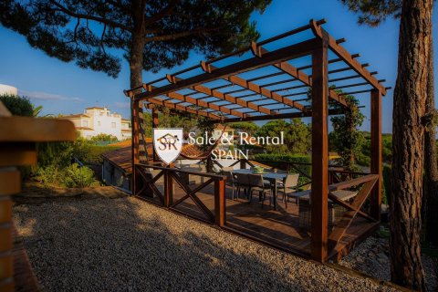 Сasa de 3 dormitorios en venta en Lloret de Mar, Gerona, Cataluña, Spain № 6729 - foto 21