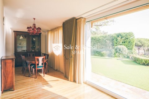Сasa de 3 dormitorios en venta en Lloret de Mar, Gerona, Cataluña, Spain № 6729 - foto 6
