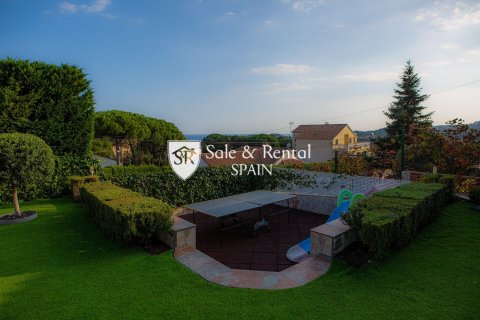 Сasa de 3 dormitorios en venta en Lloret de Mar, Gerona, Cataluña, Spain № 6729 - foto 23