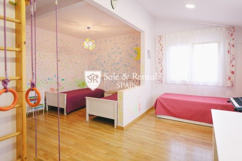 Сasa de 3 dormitorios en venta en Lloret de Mar, Gerona, Cataluña, Spain № 6729 - foto 15