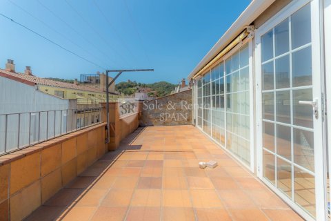 Apartamento de 9 dormitorios en venta en Tossa de Mar, Gerona, Cataluña, Spain № 6732