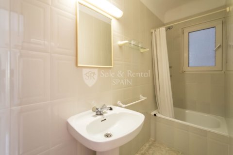 Apartamento de 9 dormitorios en venta en Tossa de Mar, Gerona, Cataluña, Spain № 6732 - foto 21