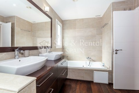 Сasa de 6 dormitorios en venta en Gavà, Barcelona, Cataluña, Spain № 6731 - foto 23