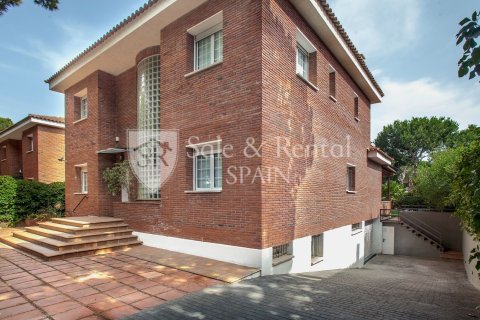 Сasa de 6 dormitorios en venta en Gavà, Barcelona, Cataluña, Spain № 6731 - foto 2
