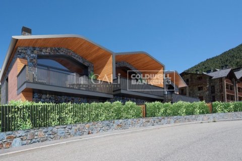 Сasa de 3 dormitorios en venta en Principado De Andorra (Ninguna Poblacion Tiene C.P.), Lérida, Cataluña, Spain № 5574 - foto 3