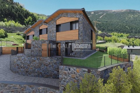 Сasa de 3 dormitorios en venta en Principado De Andorra (Ninguna Poblacion Tiene C.P.), Lérida, Cataluña, Spain № 5574 - foto 4