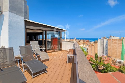 Ático de 2 dormitorios en venta en Barcelona, Cataluña, Spain № 5578 - foto 2