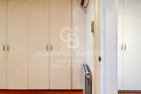 Ático de 2 dormitorios en venta en Barcelona, Cataluña, Spain № 5578 - foto 14