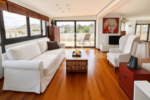 Ático de 2 dormitorios en venta en Barcelona, Cataluña, Spain № 5578