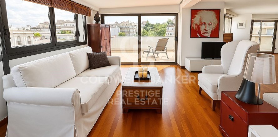 Ático de 2 dormitorios en venta en Barcelona, Cataluña, Spain № 5578