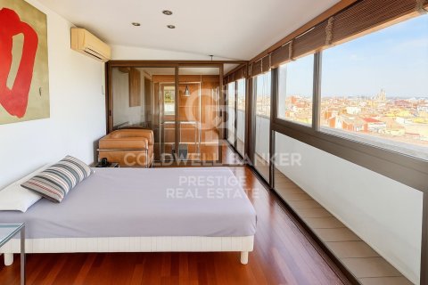 Ático de 2 dormitorios en venta en Barcelona, Cataluña, Spain № 5578 - foto 10