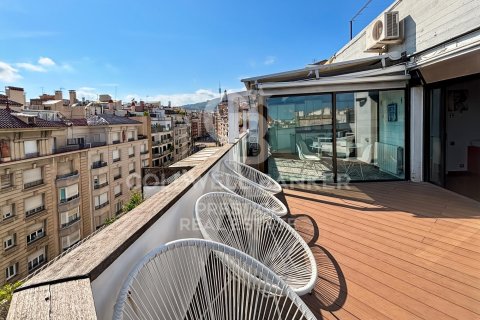 Ático de 2 dormitorios en venta en Barcelona, Cataluña, Spain № 5578 - foto 5