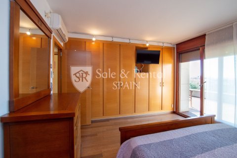 Сasa de 7 dormitorios en venta en Blanes, Gerona, Cataluña, Spain № 6736 - foto 22