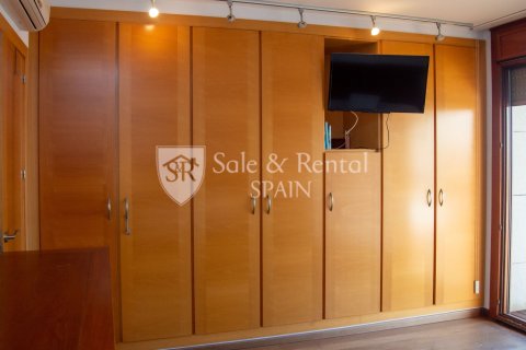 Сasa de 7 dormitorios en venta en Blanes, Gerona, Cataluña, Spain № 6736 - foto 25