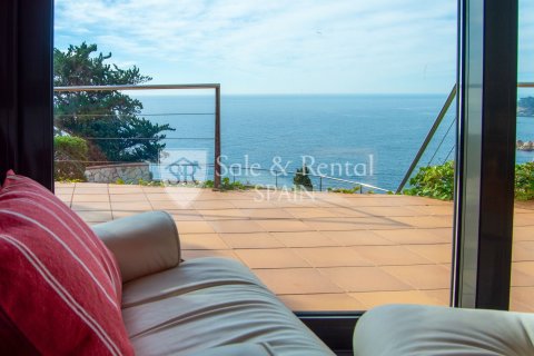 Сasa de 5 dormitorios en venta en Tossa de Mar, Gerona, Cataluña, Spain № 6735 - foto 20