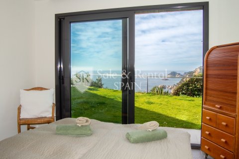 Сasa de 5 dormitorios en venta en Tossa de Mar, Gerona, Cataluña, Spain № 6735 - foto 28
