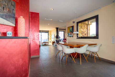Сasa de 5 dormitorios en venta en Tossa de Mar, Gerona, Cataluña, Spain № 6735 - foto 15