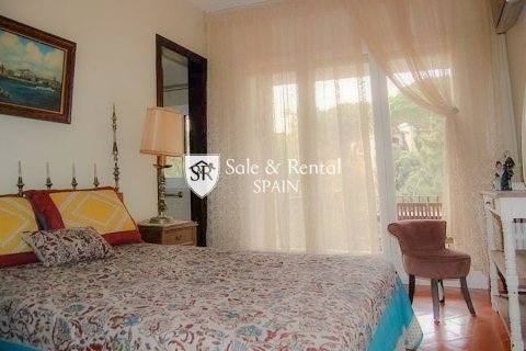 Сasa de 6 dormitorios en venta en Lloret de Mar, Gerona, Cataluña, Spain № 6739 - foto 24