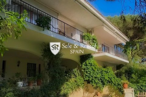 Сasa de 6 dormitorios en venta en Lloret de Mar, Gerona, Cataluña, Spain № 6739 - foto 4