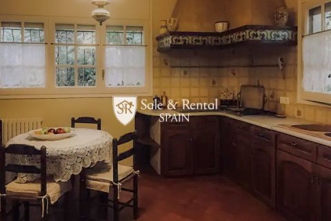 Сasa de 6 dormitorios en venta en Lloret de Mar, Gerona, Cataluña, Spain № 6739 - foto 14