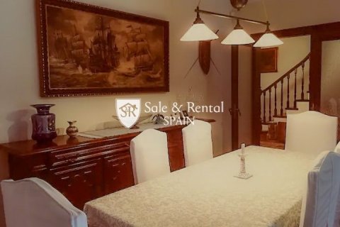 Сasa de 6 dormitorios en venta en Lloret de Mar, Gerona, Cataluña, Spain № 6739 - foto 7