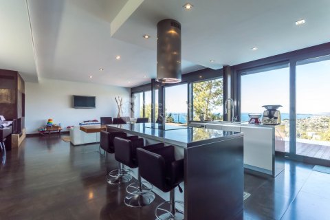 Сasa de 4 dormitorios en venta en Lloret de Mar, Gerona, Cataluña, Spain № 6738 - foto 6