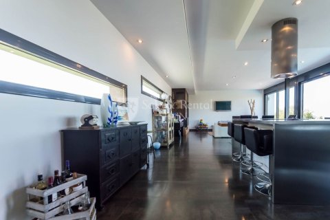 Сasa de 4 dormitorios en venta en Lloret de Mar, Gerona, Cataluña, Spain № 6738 - foto 5