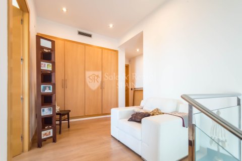 Сasa de 4 dormitorios en venta en Lloret de Mar, Gerona, Cataluña, Spain № 6738 - foto 16