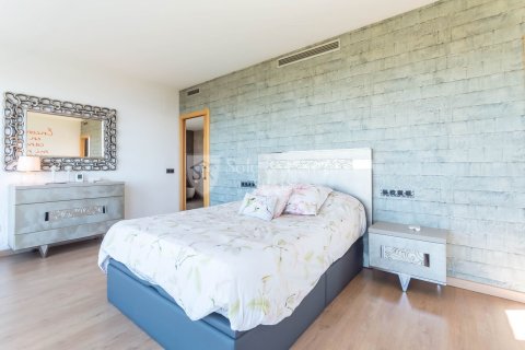Сasa de 4 dormitorios en venta en Lloret de Mar, Gerona, Cataluña, Spain № 6738 - foto 29