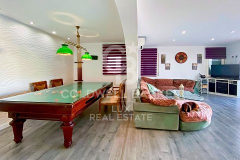 Villa de 4 dormitorios en venta en Empuriabrava, Gerona, Cataluña, Spain № 5985 - foto 19