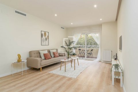 Apartamento de 3 dormitorios en venta en Barcelona, Cataluña, Spain № 8726