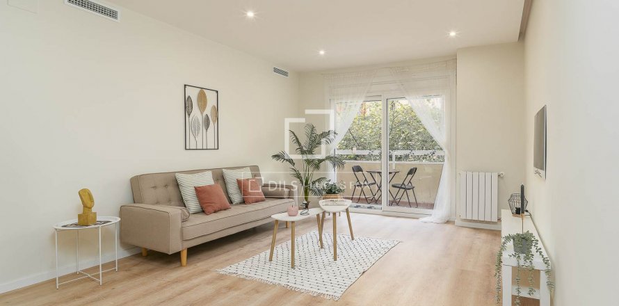 Apartamento de 3 dormitorios en venta en Barcelona, Cataluña, Spain № 8726