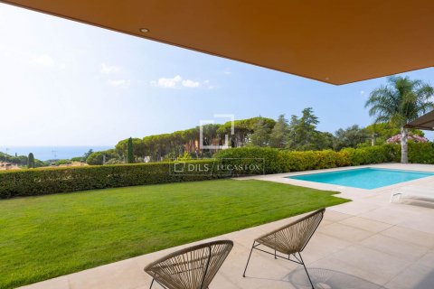 Villa de 5 dormitorios en venta en Sant Vicenc De Montalt, Barcelona, Cataluña, Spain № 8724 - foto 2