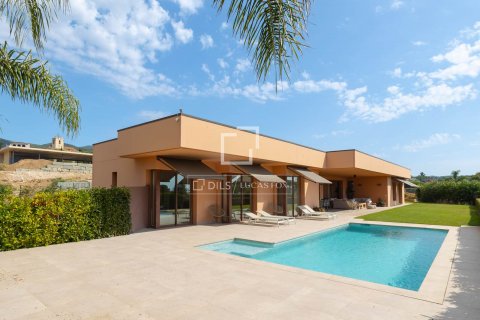 Villa de 5 dormitorios en venta en Sant Vicenc De Montalt, Barcelona, Cataluña, Spain № 8724 - foto 3