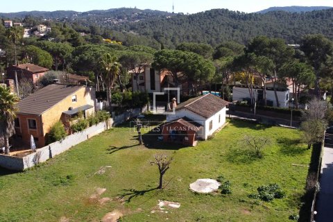 Parcela de 2048 m² en venta en Sant Cugat del Vallès, Barcelona, Cataluña, Spain № 8720 - foto 4