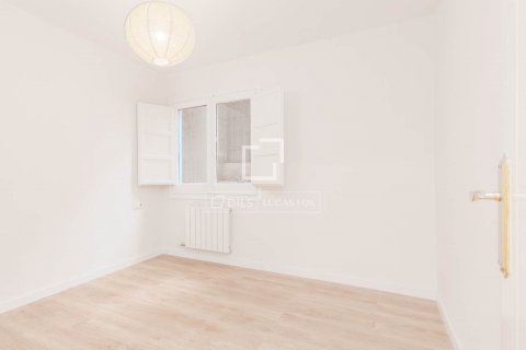Apartamento de 3 dormitorios en venta en Barcelona, Cataluña, Spain № 8723 - foto 21